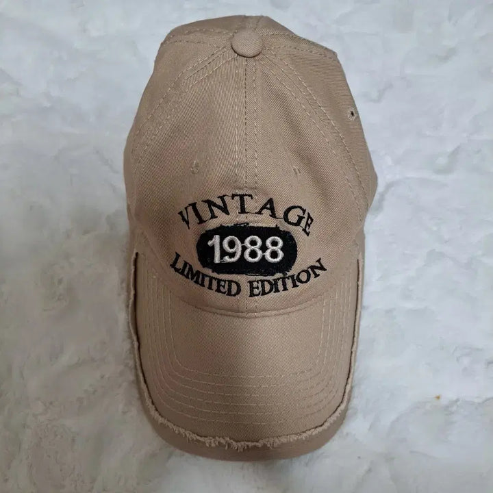 [BUNJANG] Y2K Vintage Lettering Embroidered Baseball Cap / 볼캡 레터링 자수 야구 모자 남여공용 데일리 y2k 빈티지 에이블리