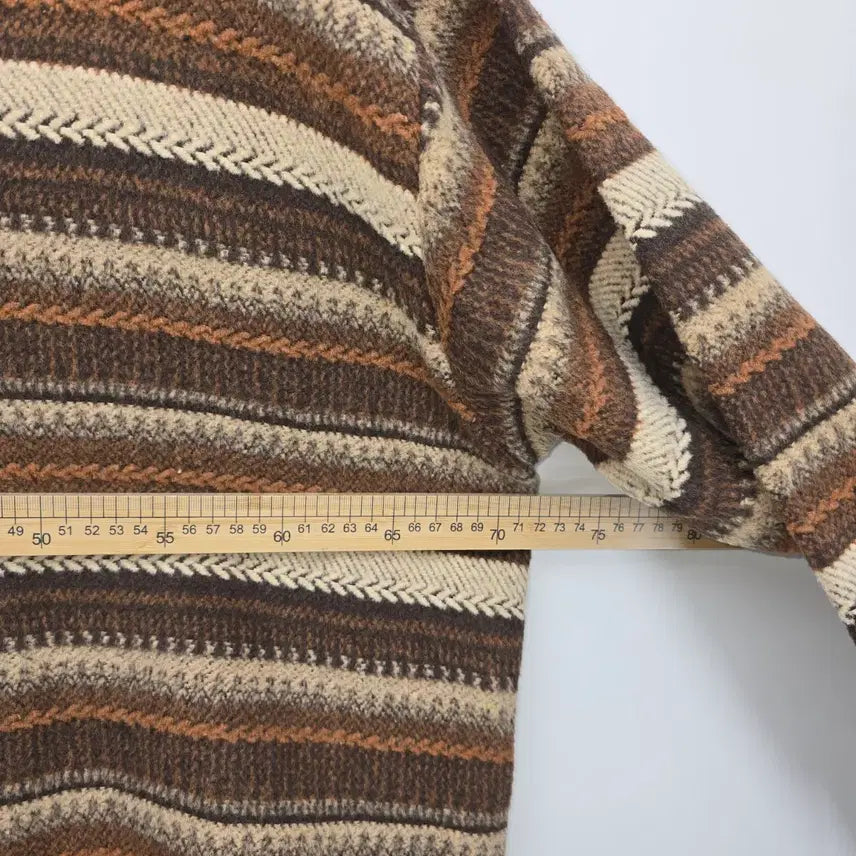 [BUNJANG] Soulstaylog Brown Striped Knit A30013 / Soulstaylog 브라운 스트라이프 니트 A30013