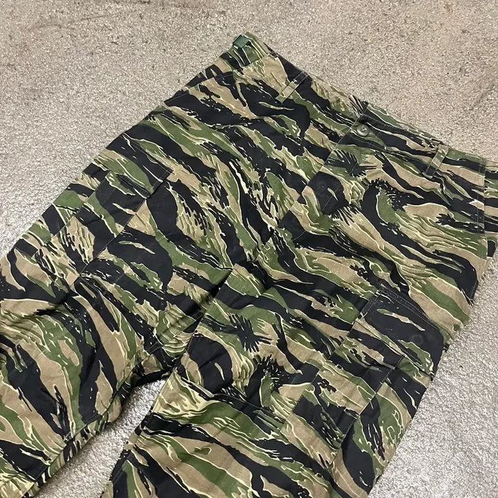 [BUNJANG] Vintage Tiger Camo Military Pants / 빈티지 타이거 카모 밀리터리 팬츠 (~38)