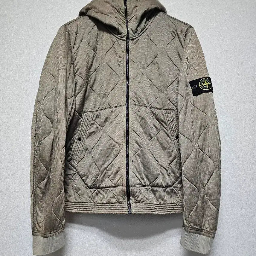 [SOLD OUT] 스톤아일랜드 깔깔이 내피 니트 패딩