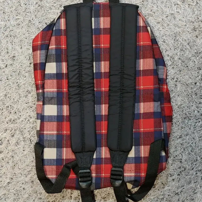 [SOLD OUT] 이스트백 체크 백팩