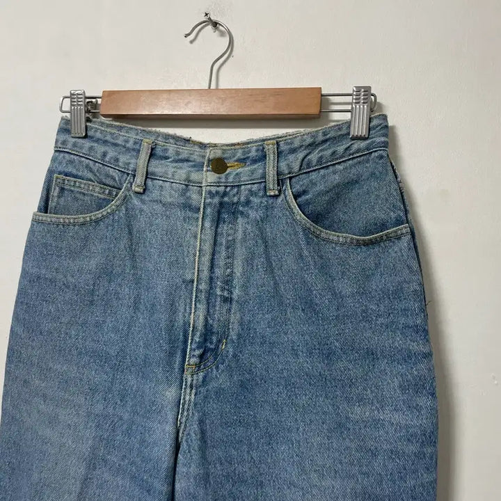 [BUNJANG] Guess Denim Jeans with Zipper Detail / 26 GUESS 게스 밑단 지퍼 데님 청바지 정품