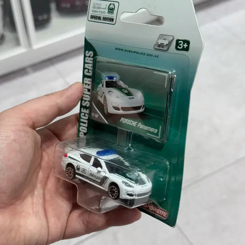 [BUNJANG] Majorette Porsche Panamera Dubai Police 1:64 Scale Die-cast Model Car / 1:64 마조렛 포르쉐 파나메라 두바이 폴리스 경찰차