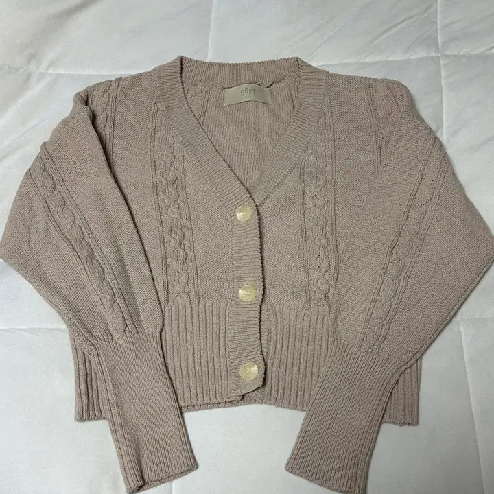 [BUNJANG] Soft Seoul Beige Cardigan and Bustier Tank Top Set / 소프트서울 가디건 + 뷔수티에 나시 세트 베이지