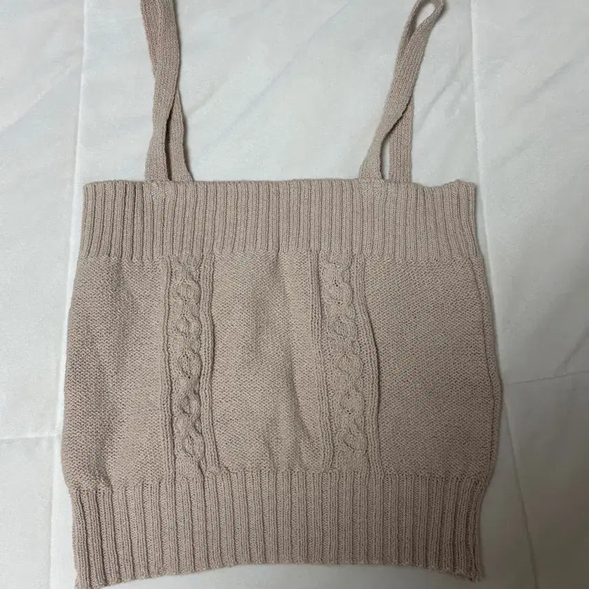 [BUNJANG] Soft Seoul Beige Cardigan and Bustier Tank Top Set / 소프트서울 가디건 + 뷔수티에 나시 세트 베이지