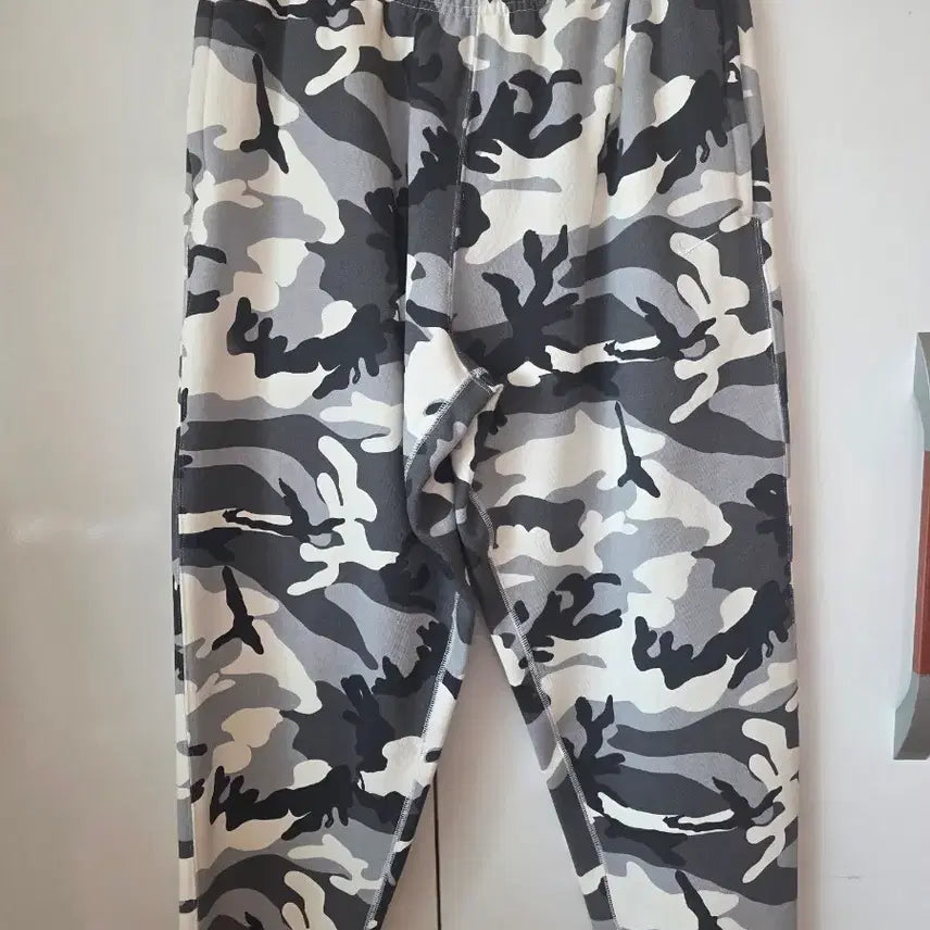 [BUNJANG] Nike NRG Solo Swoosh Fleece Pants White Camo / 나이키 NRG 솔로 스우시 플리스 팬츠 세일 화이트 카모 - US/EU