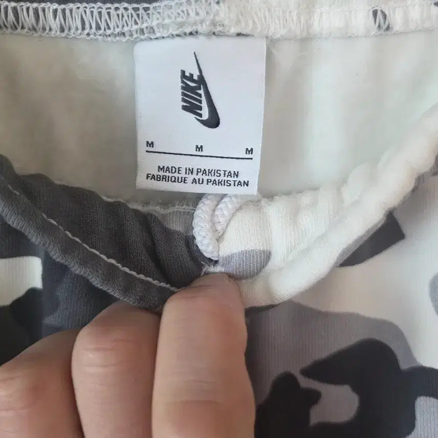 [BUNJANG] Nike NRG Solo Swoosh Fleece Pants White Camo / 나이키 NRG 솔로 스우시 플리스 팬츠 세일 화이트 카모 - US/EU