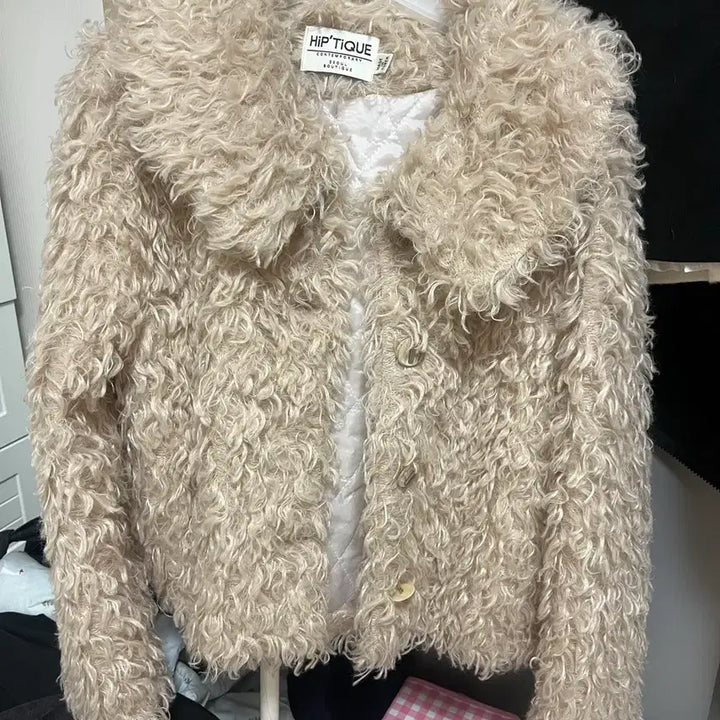 [BUNJANG] Hipteek Fuzzy Fur Jacket / 힙티크 뽀글이 퍼자켓