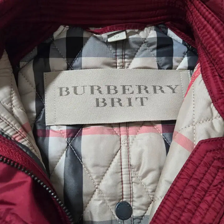 [BUNJANG] Burberry Quilted Jacket XS Detachable Fur Hood / 버버리 퀼팅 자켓 xs 모자털 탈부착가능
