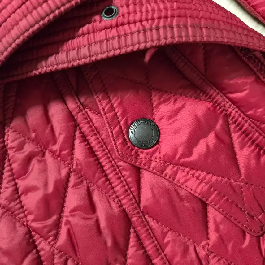 [BUNJANG] Burberry Quilted Jacket XS Detachable Fur Hood / 버버리 퀼팅 자켓 xs 모자털 탈부착가능