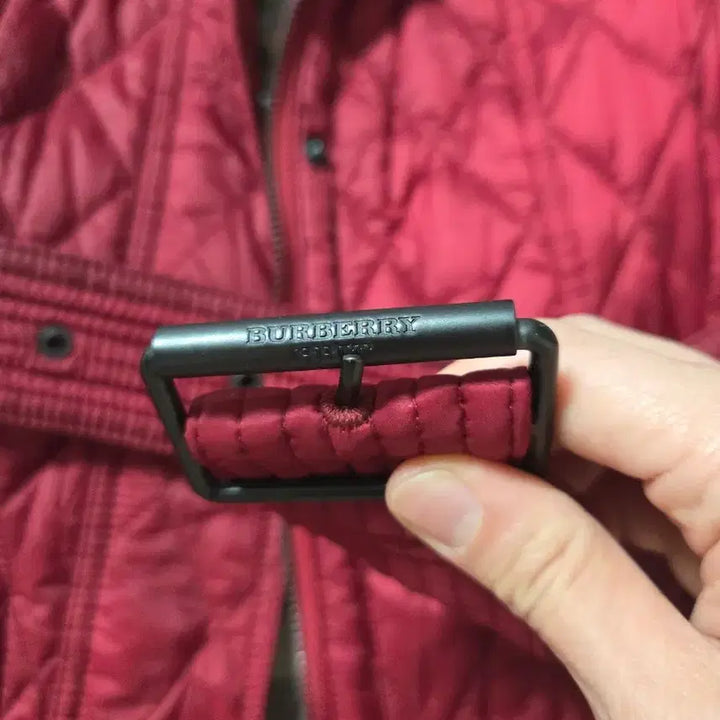[BUNJANG] Burberry Quilted Jacket XS Detachable Fur Hood / 버버리 퀼팅 자켓 xs 모자털 탈부착가능
