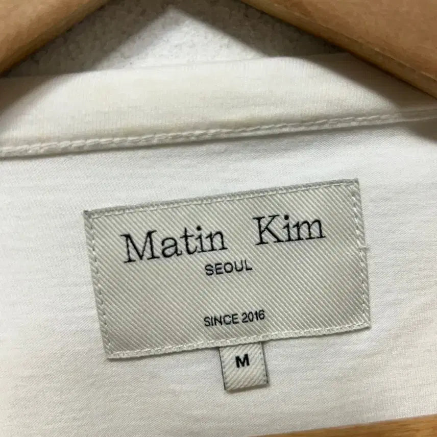 [BUNJANG] Matinkim White Logo T-shirt M / 마뗑킴 화이트 로고 반팔 티셔츠 M