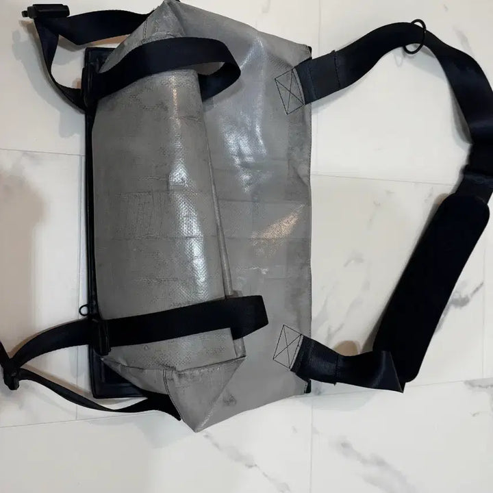 [BUNJANG] Freitag F18 Rex Messenger Bag / 프라이탁 f18렉스