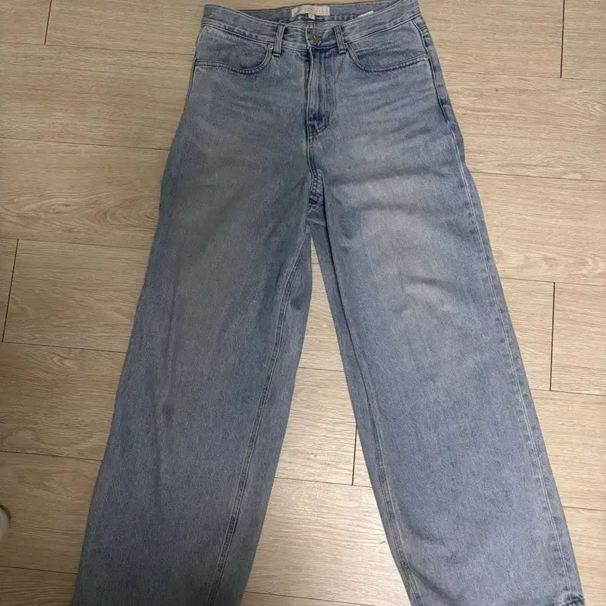 [BUNJANG] Brown Yakid Wide Denim Pants (Size 3) Light Blue / 브라운야드 와이드 데님 (3사이즈) 연청 컬러