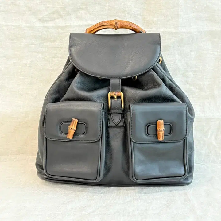 [BUNJANG] Gucci Vintage Bamboo Leather Backpack / [정품] 구찌 빈티지 뱀부 가죽 백팩 (블랙/금장)