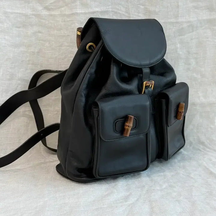 [BUNJANG] Gucci Vintage Bamboo Leather Backpack / [정품] 구찌 빈티지 뱀부 가죽 백팩 (블랙/금장)