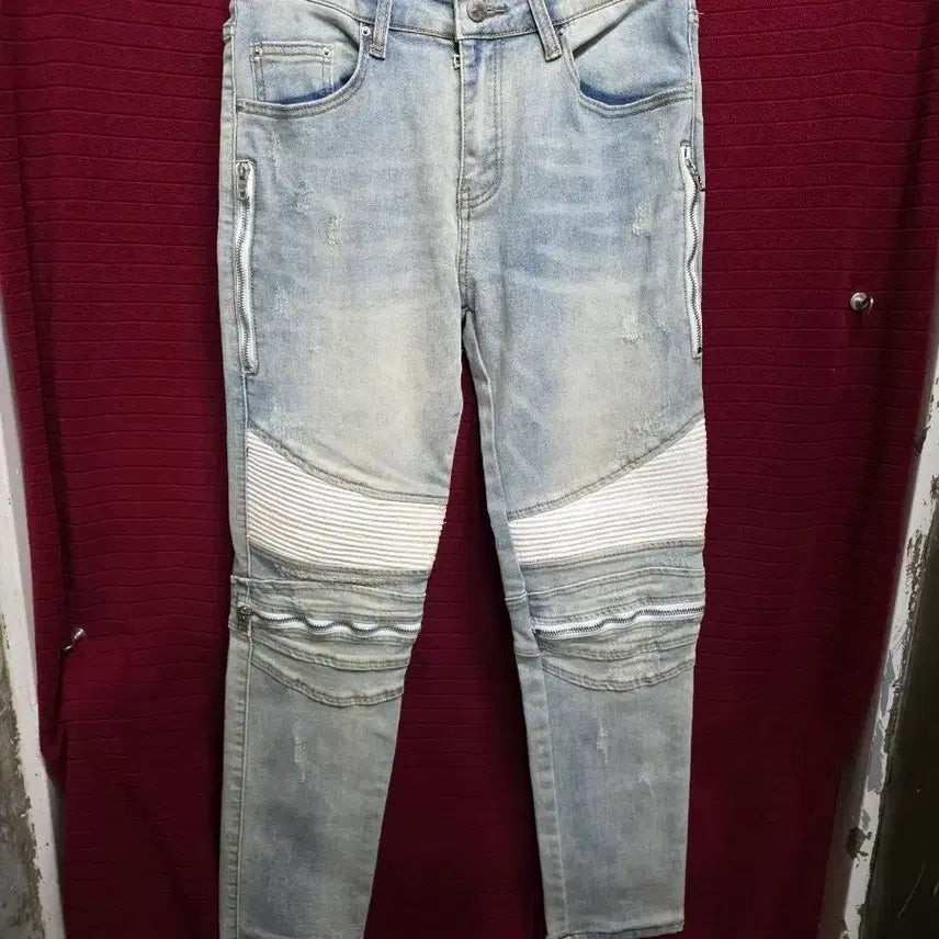 [BUNJANG] AMIRI Distressed Biker Jeans / [30]AMIRI 아미리 디스트로이드 바이커 청바지