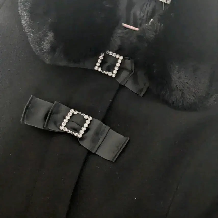 [BUNJANG] Yansan Hyojirai Gyel Short Coat Ribbon Fur Coat / 양산형지뢰계 스타일 숏코트 리본 퍼 코트