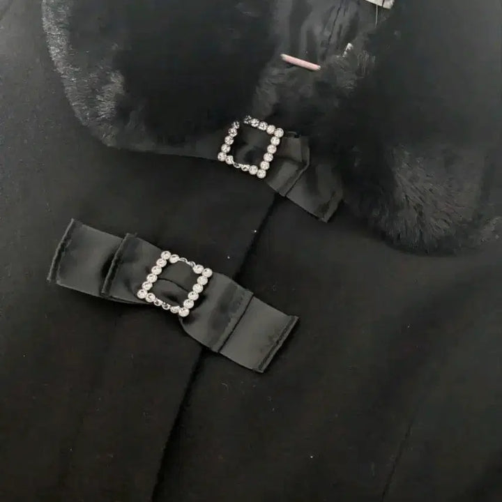 [BUNJANG] Yansan Hyojirai Gyel Short Coat Ribbon Fur Coat / 양산형지뢰계 스타일 숏코트 리본 퍼 코트