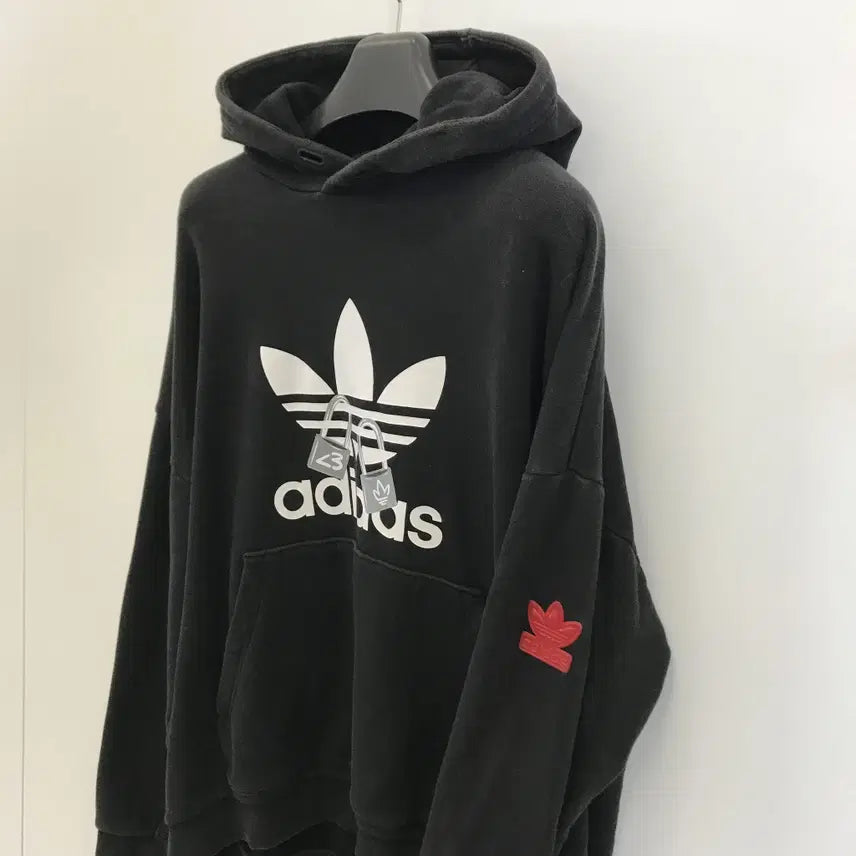 [SOLD OUT] 아디다스 발렌타인데이 오버 후드 [3XL]