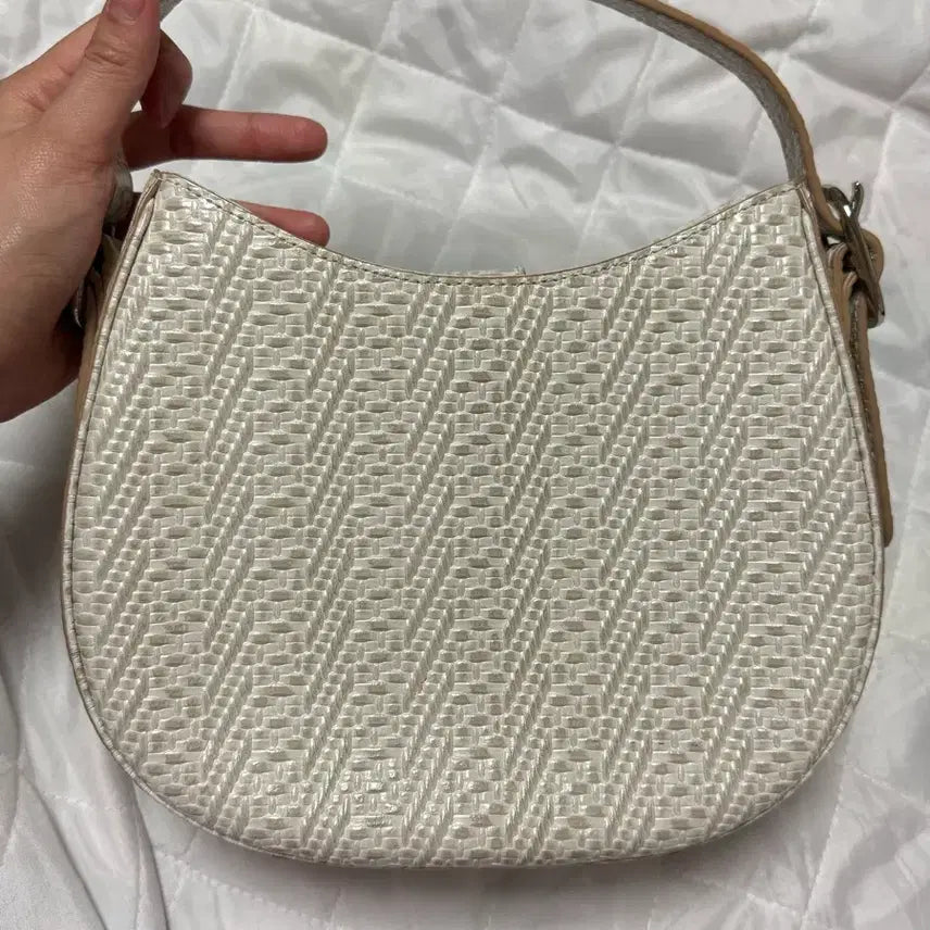[SOLD OUT] 투티에 카노 미니 킬림 화이트