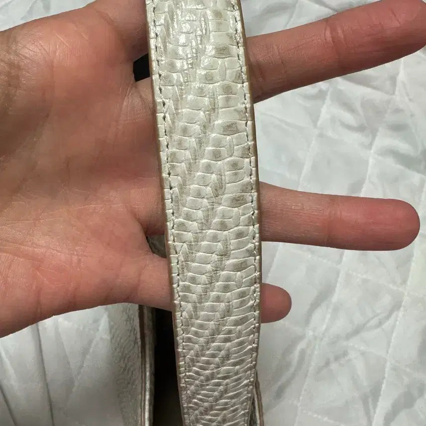 [SOLD OUT] 투티에 카노 미니 킬림 화이트