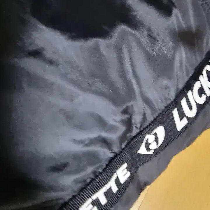 [SOLD OUT] 럭키슈에뜨 폭스퍼 패딩
