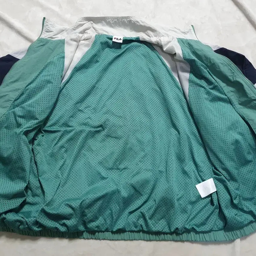 [BUNJANG] Fila Oversized Windbreaker XL / 휠라 오버핏 바람막이 XL