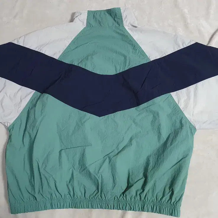 [BUNJANG] Fila Oversized Windbreaker XL / 휠라 오버핏 바람막이 XL
