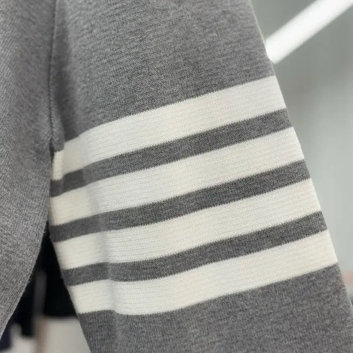 [BUNJANG] Thom Browne Milano Stitch Pocket Knit Sweater / [4] 톰브라운 사선완장 밀라노스티치 포켓 니트