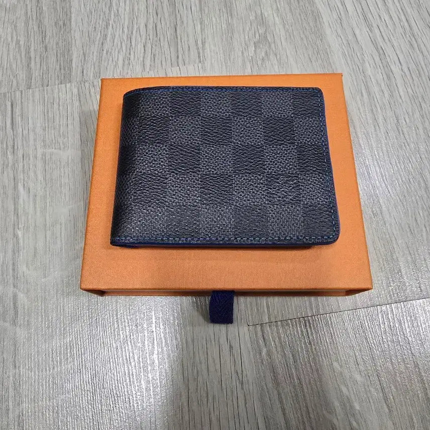 [SOLD OUT] 루이비통 멀티플 월렛 모노그램 이클립스