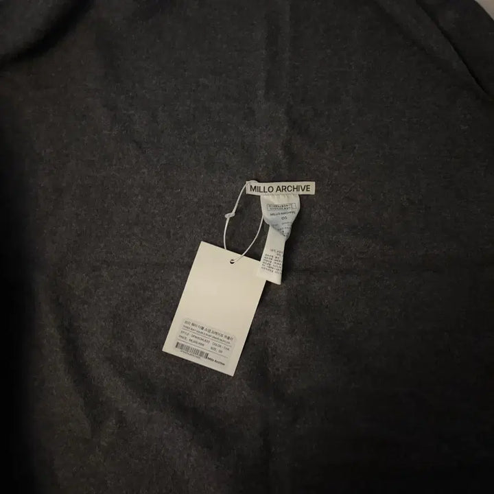 [BUNJANG] Milo Archive Three Way Double Snap Drape Muffler Charcoal / 밀로아카이브 쓰리 웨이 더블 스냅 드레이프 머플러 차콜