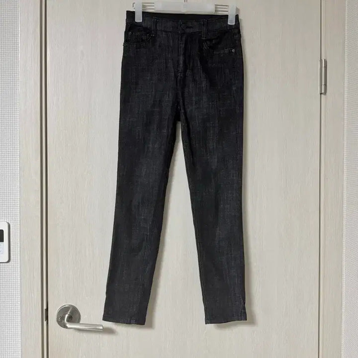 [BUNJANG] Reine Black Denim Slim Straight Jeans / 렌느 reine 흑청 슬림 일자 데님 / M