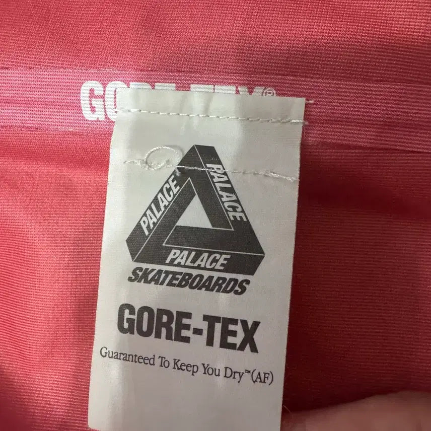 [BUNJANG] Palace Gore-Tex The Don Jacket Black - 21FW / 팔라스 고어텍스 더 돈 자켓 블랙 - 21FW