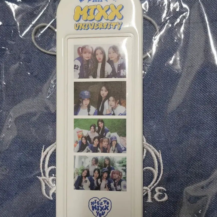 [BUNJANG] NMIXX MIXX UNIVERSITY 4cut Photocard Holder Set / NMIXX 엔믹스 포토 키링 굿즈