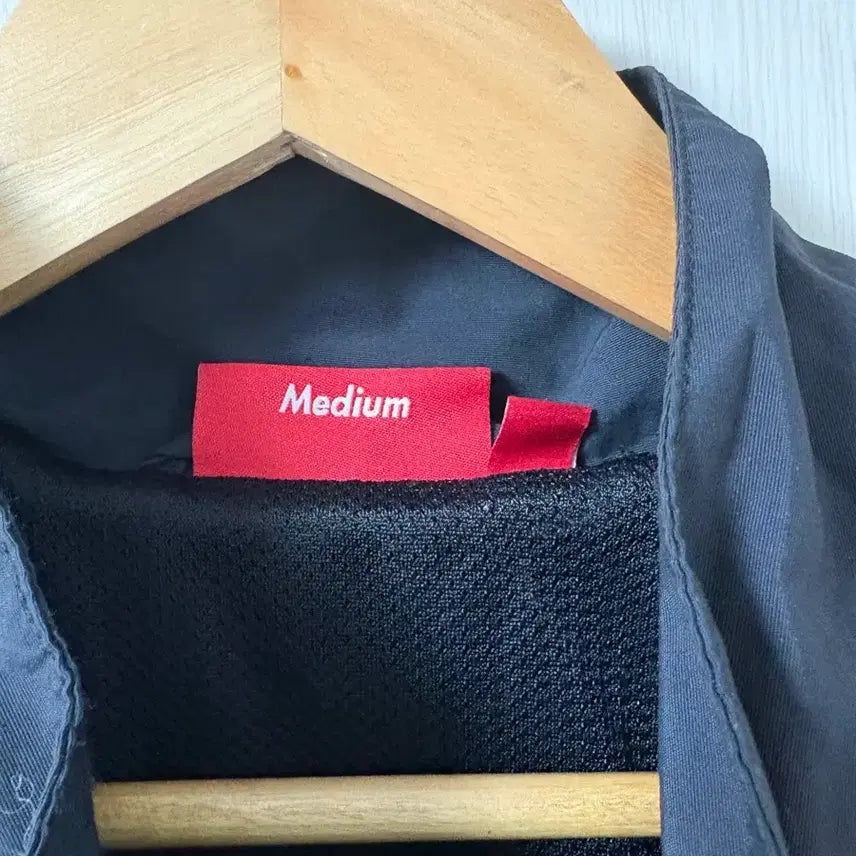 [BUNJANG] Supreme Contrast Zip Track Jacket (Black, M) / 슈프림 콘트라스트 집 트랙 자켓