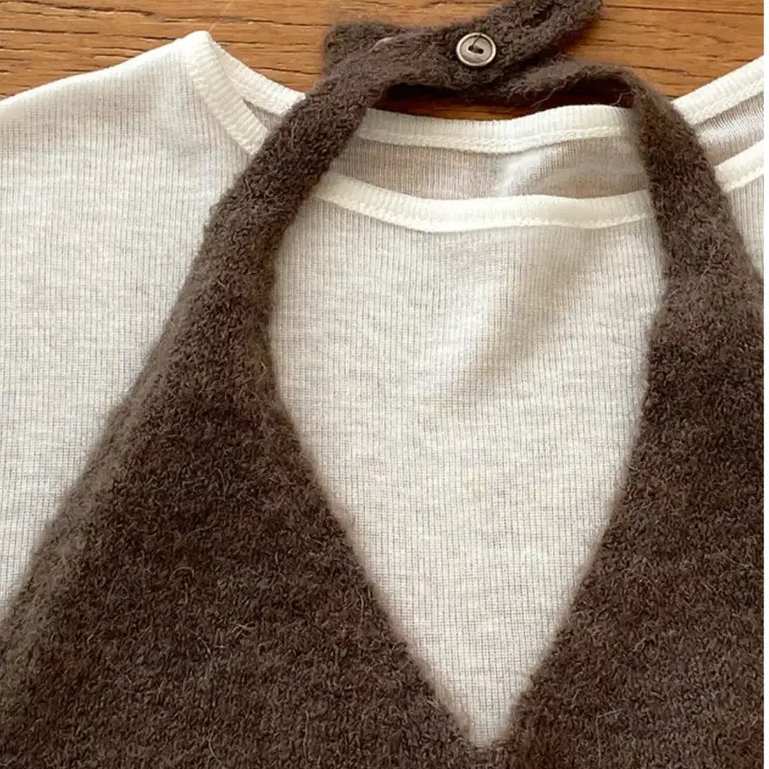 [BUNJANG] Kindabeige Bocelli Halterneck Alpaca Bustier Black / 킨다베이지 [page] 보첼리 홀터넥 알파카 뷔스티에 블랙