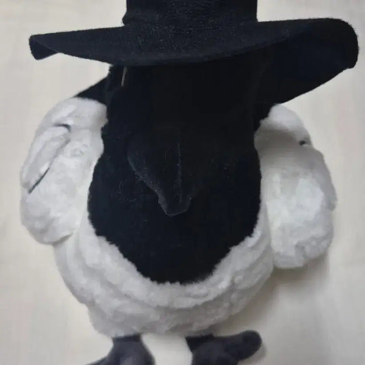 [BUNJANG] Kedehyun Seossi Medium Doll / 케데현 서씨 중형인형 (새상품)