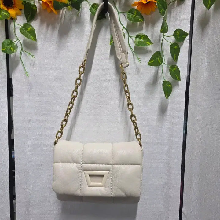 [BUNJANG] ZARA Mini Quilted Shoulder Bag / 자라미니숄더백