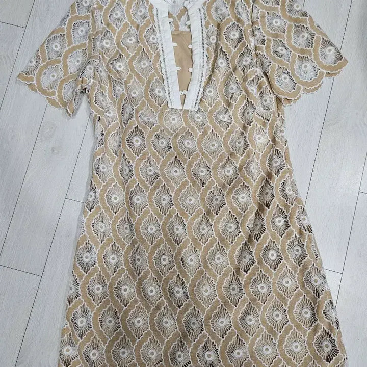 [SOLD OUT] 산드로 레이스 원피스 베이지 반팔 55