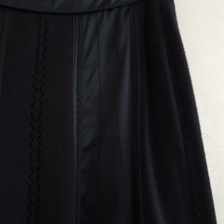 [BUNJANG] Mine Black A-Line Knit Silk Skirt / 한섬 마인 블랙 A라인 니트 실크 스커트