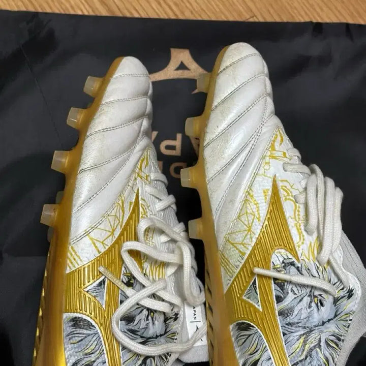[BUNJANG] Mizuno Sergio Ramos Edition Soccer Cleats / (1회 착용) 미즈노 세르히오 라모스 에디션 한정판