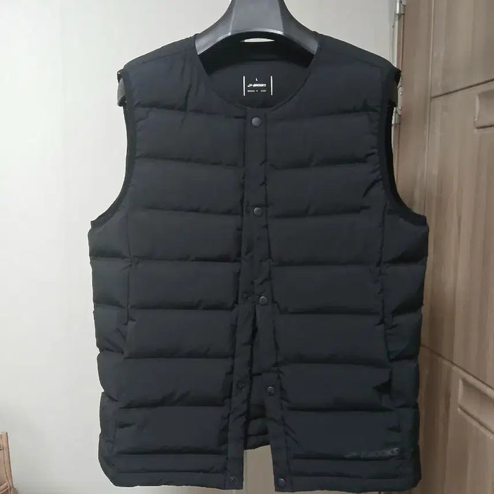 [BUNJANG] Brooks Black Lightweight Padded Vest / 브룩스 블랙 경량 패딩 조끼 L