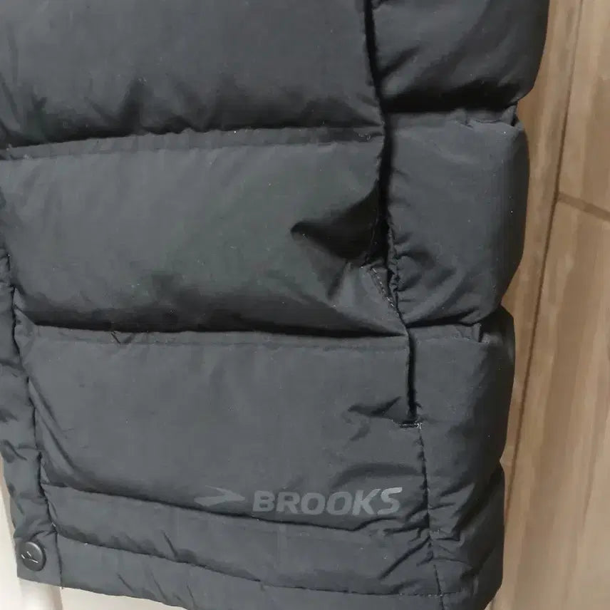 [BUNJANG] Brooks Black Lightweight Padded Vest / 브룩스 블랙 경량 패딩 조끼 L