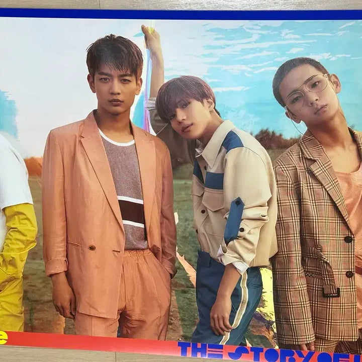 [BUNJANG] SHINee The Story of Light Poster Bundle Set / 샤이니 더스토리오브더라이트 포스터 (두가지 버전 일괄)