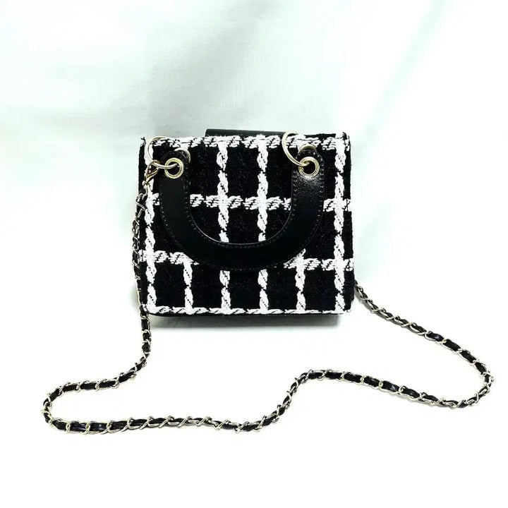 [BUNJANG] Black and White Tweed Chain Shoulder Bag / 블랙 앤 화이트 트위드 체인숄더백 새상품