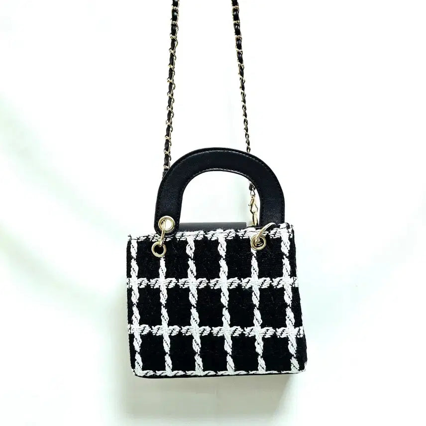 [BUNJANG] Black and White Tweed Chain Shoulder Bag / 블랙 앤 화이트 트위드 체인숄더백 새상품