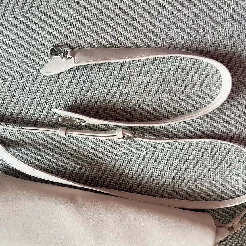 [BUNJANG] CARLYN Day Bag Crossbody Bag / 칼린 가방 크로스백 데이백