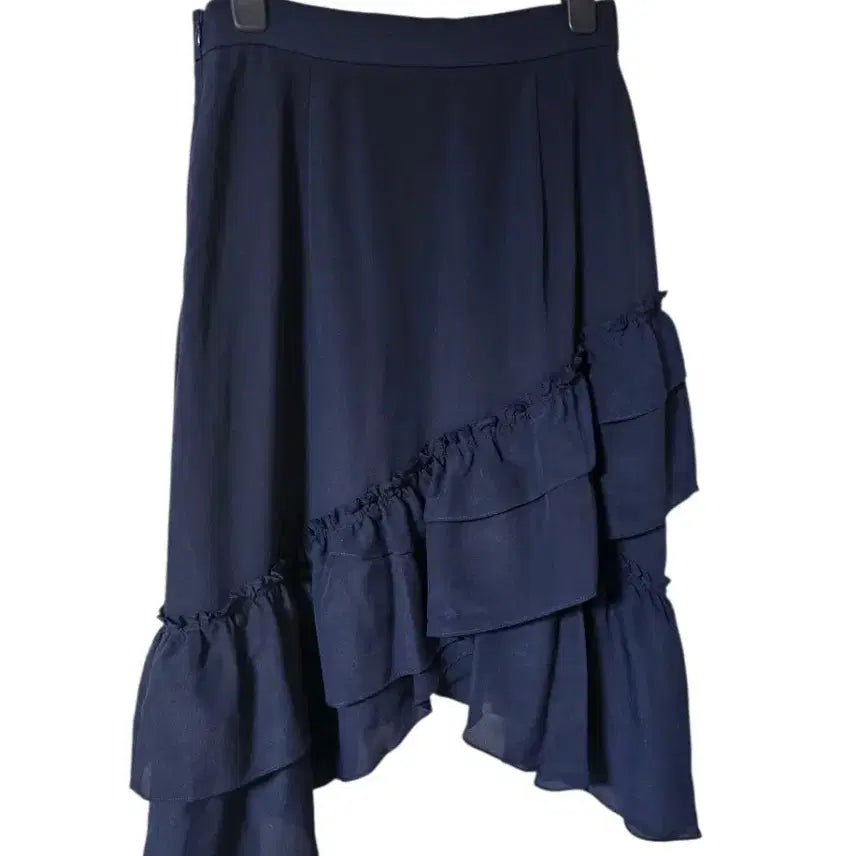 [BUNJANG] Club Monaco Asymmetrical Ruffle Midi Skirt / 가격인하|하객룩 언발 러플 미디스커트 55|네이비 (클럽모나코)