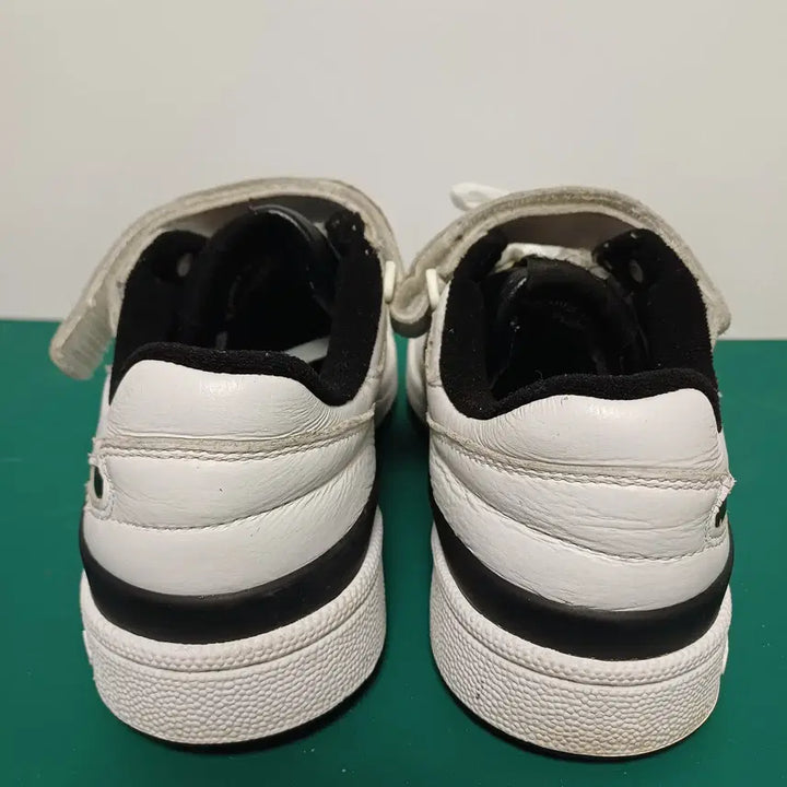 [BUNJANG] Adidas Originals Forum Low Sneakers / 아디다스 오리지널스 포럼 로우 [235]